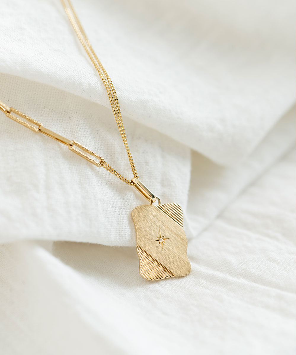 선라이즈 스퀘어 다이아 목걸이 (양면 디자인) | 파이브앤플러스 FIVE&PLUS